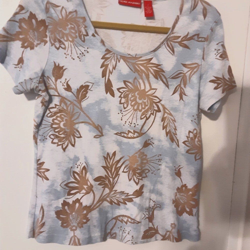 Women's blouse